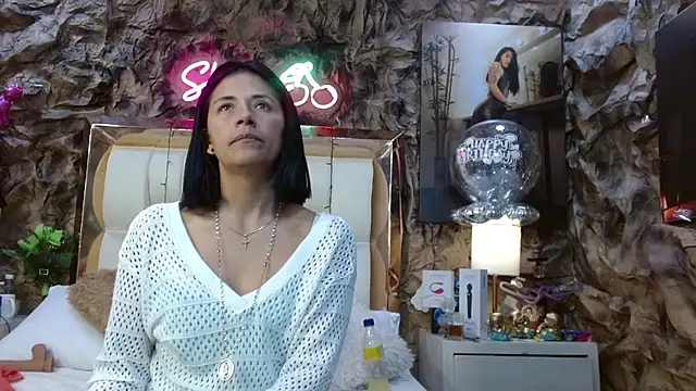 sharoon cheerry online show from 12.10.24