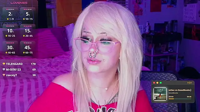 MissRomero online show from 12.02.25