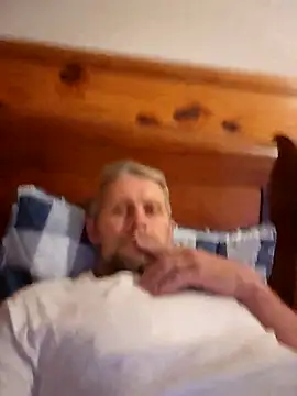 Snapshot of Sethlin79 chatting on 10.21.25 Sethlin79 online show from 10.21.25