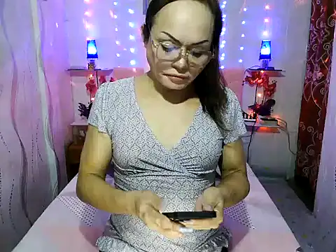 UrAsianPrincessDanie online show from 12.06.24