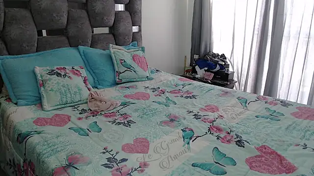 sara hott 1 online show from 03.21.26