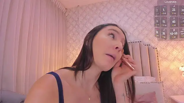 Snapshot of Pia_Johnson_ chatting on 09.20.25 Pia Johnson online show from 09.20.25