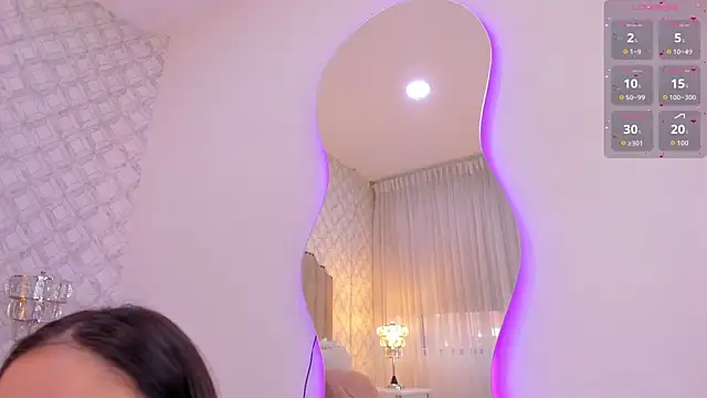 Snapshot of Pia_Johnson_ chatting on 11.04.25 Pia Johnson online show from 11.04.25