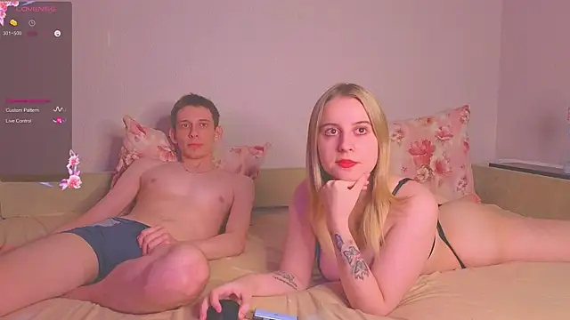 Snapshot of cuple_off chatting on 10.02.25 cuple off online show from 10.02.25