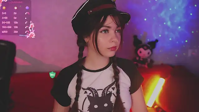 Snapshot of How2Meow chatting on 10.07.25 How2Meow online show from 10.07.25