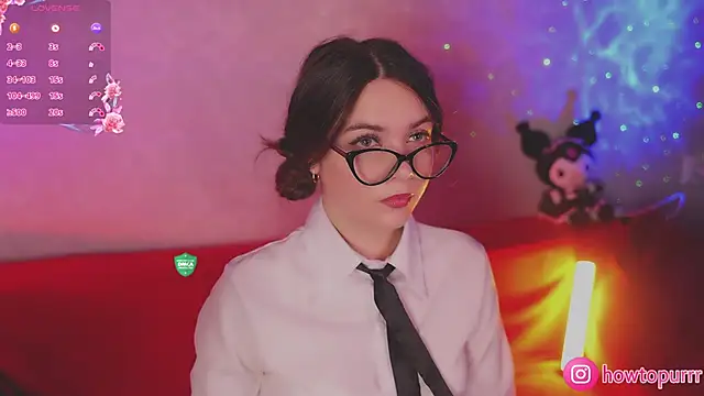 Snapshot of How2Meow chatting on 10.10.25 How2Meow online show from 10.10.25