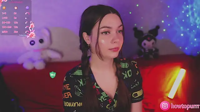 Snapshot of How2Meow chatting on 10.17.25 How2Meow online show from 10.17.25