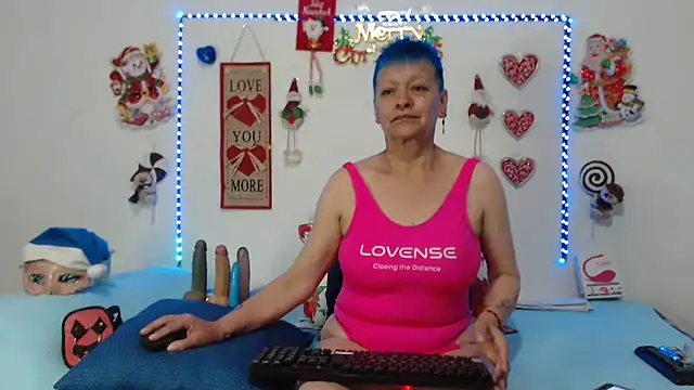 loquitaqueen011 online show from 12.21.24