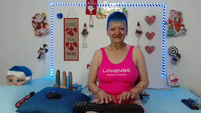 loquitaqueen011 online show from 12.21.24
