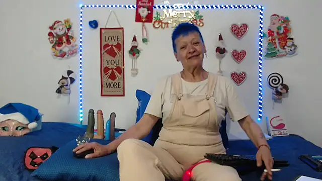 loquitaqueen011 online show from 12.24.24