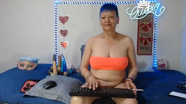 Snapshot of loquitaqueen011 chatting on 07.05.26 loquitaqueen011 online show from 07.05.26
