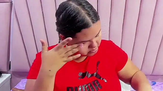 Snapshot of ValenTitis chatting on 01.29.25 ValenTitis online show from 01.29.25