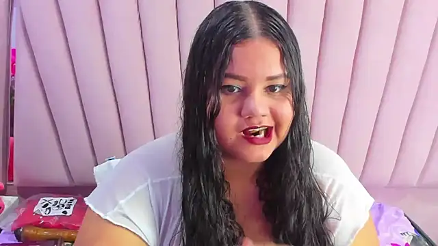 Snapshot of ValenTitis chatting on 02.09.25 ValenTitis online show from 02.09.25