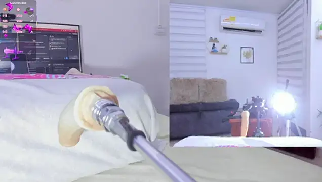 Snapshot of Soraya_Davis chatting on 09.13.25 Soraya Davis online show from 09.13.25