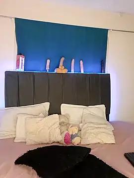 Snapshot of anna_dolls_ chatting on 10.06.25 anna dolls online show from 10.06.25