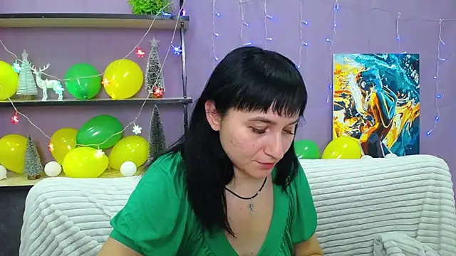 NinaFlawlees online show from 01.14.25