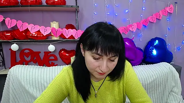 NinaFlawlees online show from 02.07.25