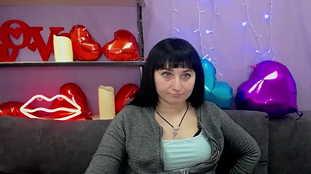 NinaFlawlees online show from 03.01.25