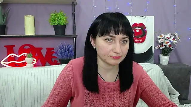 NinaFlawlees online show from 03.19.25