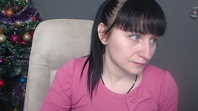 NinaFlawlees online show from 12.21.25