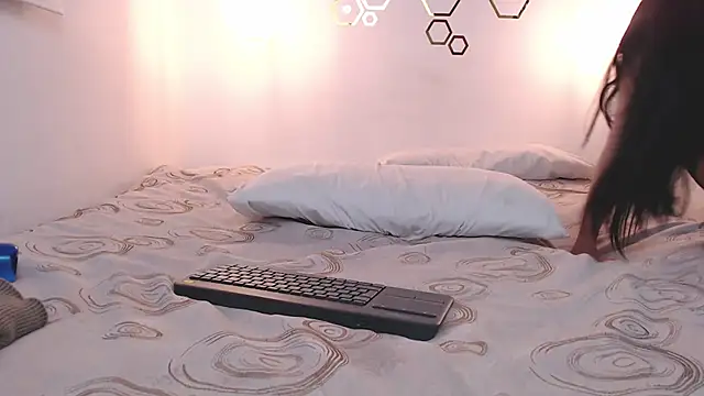 adriscute online show from 03.17.25