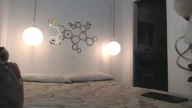 adriscute online show from 03.18.25