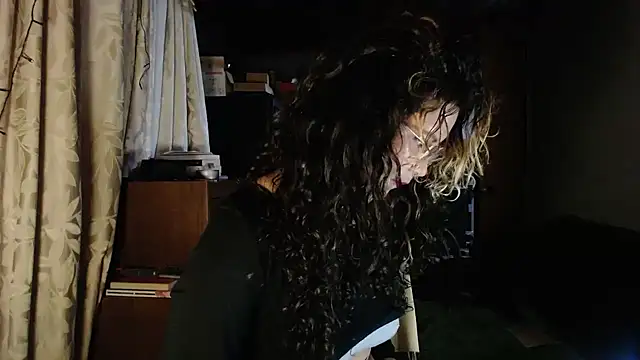 Snapshot of Hathorlove chatting on 11.10.25 Hathorlove online show from 11.10.25