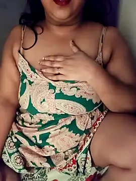 Snapshot of sassy_horny chatting on 12.05.24 sassy horny online show from 12.05.24