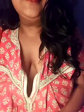 Snapshot of sassy_horny chatting on 12.21.24 sassy horny online show from 12.21.24