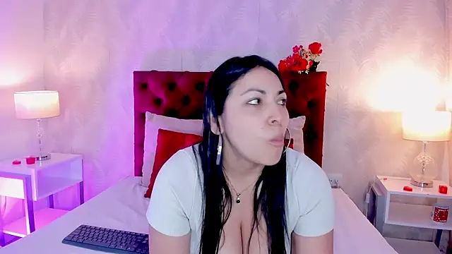 Snapshot of KarlyPrint chatting on 03.01.25 KarlyPrint online show from 03.01.25