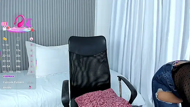 nayelii d online show from 04.08.26