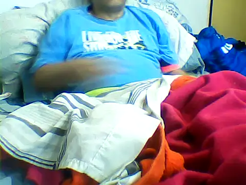 Snapshot of messi_syssy chatting on 10.31.25 messi syssy online show from 10.31.25