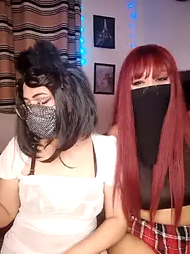 Snapshot of Bayan-Queen chatting on 04.28.26 Bayan-Queen online show from 04.28.26