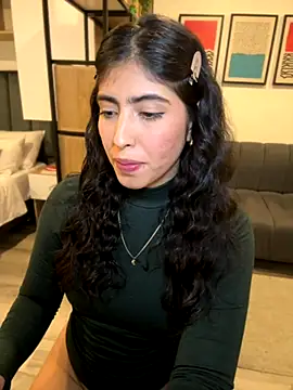 Gaby zahir  online show from 10.17.25