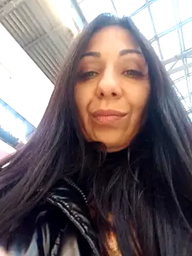 LeticiaWoods online show from 12.03.24