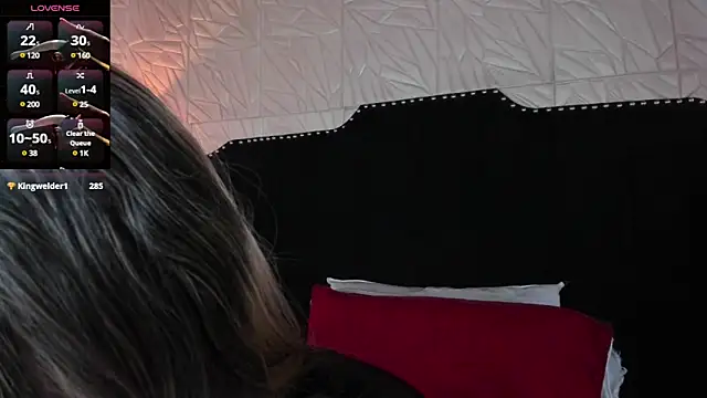 JennyRouse01 online show from 02.19.25