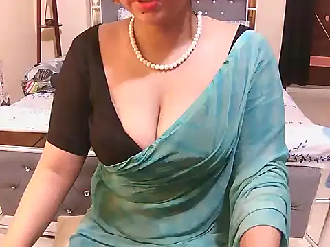 cutebengaligirl online show from 10.11.25