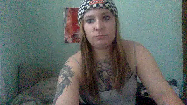 Snapshot of alexabunni chatting on 10.24.25 alexabunni online show from 10.24.25