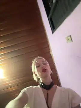 bunnydark00 online show from 02.28.25