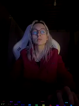 bunnydark00 online show from 09.25.25