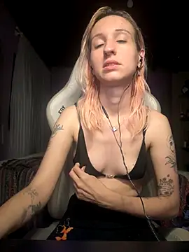 bunnydark00 online show from 10.12.25