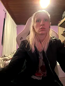 bunnydark00 online show from 11.08.25