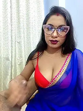 Queen Dolly online show from 03.21.26