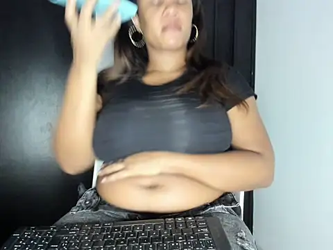 ashanty 1012 online show from 01.16.25