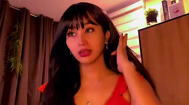 YOURCRISTINAS online show from 01.14.25