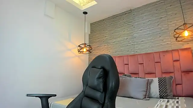 SarahDeyvis online show from 10.15.25