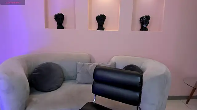 EveBensonX online show from 01.15.25