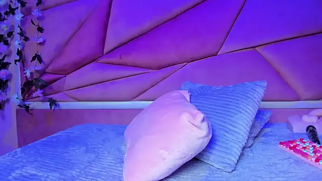 luna miler  online show from 10.29.25