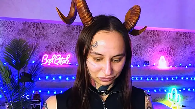 Snapshot of Cool_Freak_ chatting on 02.08.25 Cool Freak online show from 02.08.25