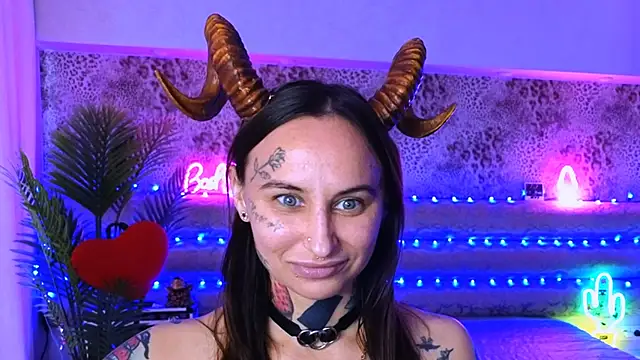 Snapshot of Cool_Freak_ chatting on 03.20.25 Cool Freak online show from 03.20.25